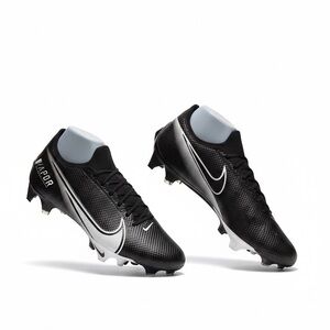 Nike Vapor Edge Pro 360 Football Cleats Men’s Size 11 Black White AO8277-001